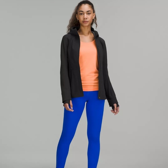 🆕Lululemon Cross Chill RepelShell Hooded Jacket in Black - Picture 15 of 17